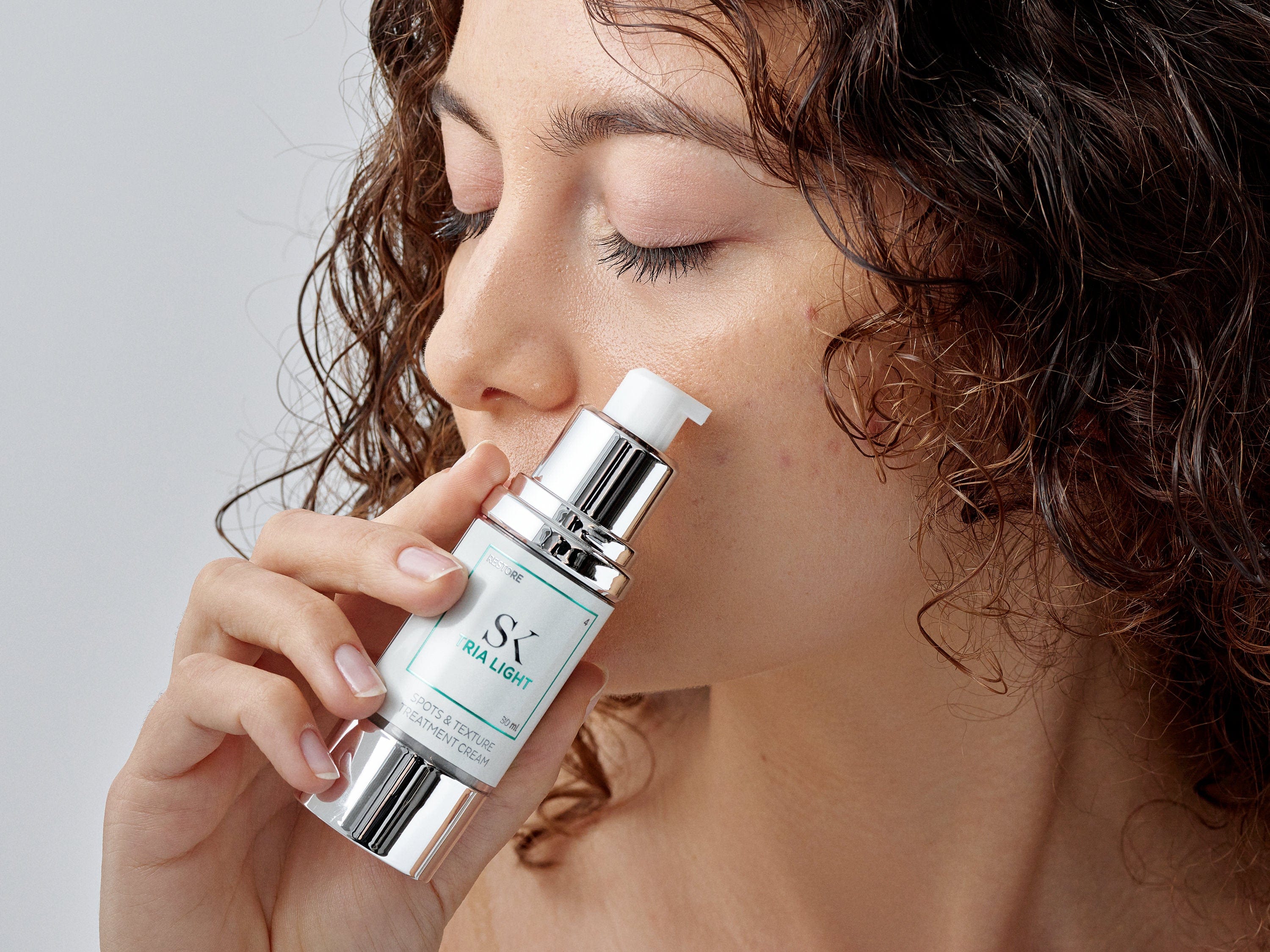 Skintegra Tria Light Cream - Cream for Oily & Acne-Prone Skin