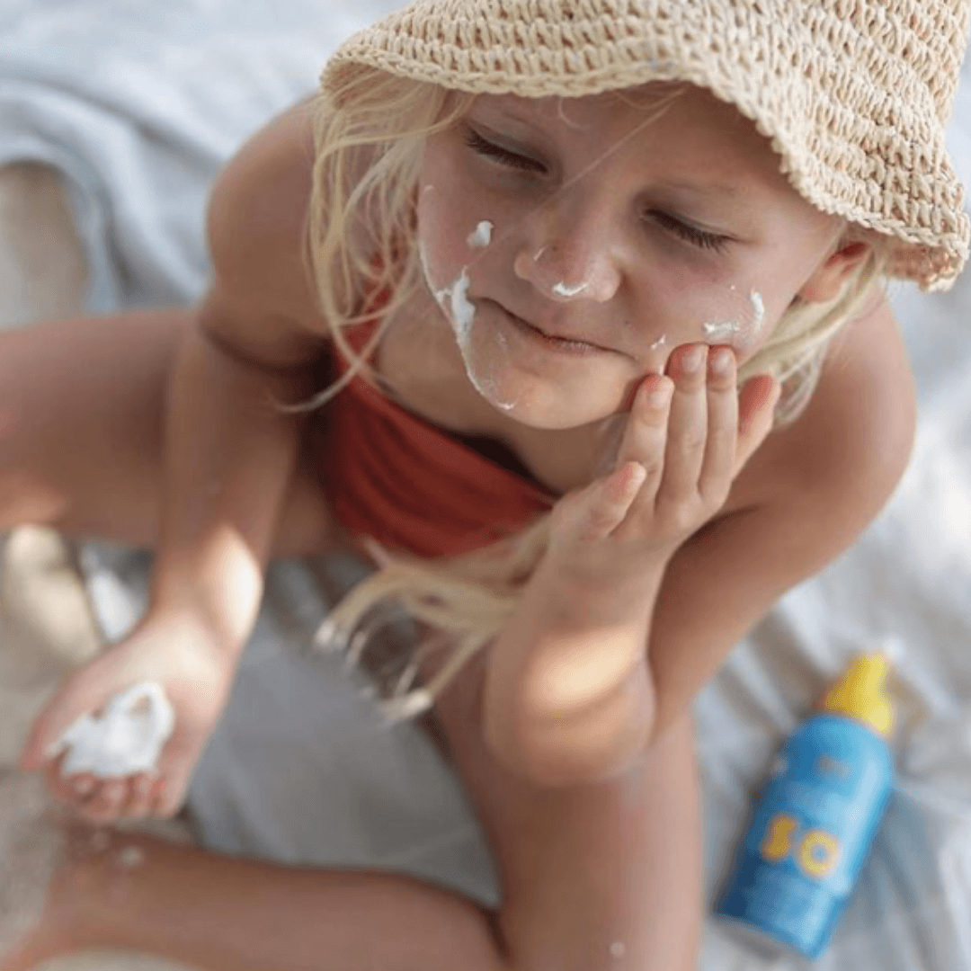 Sunscreen Mousse Kids spf50 Model